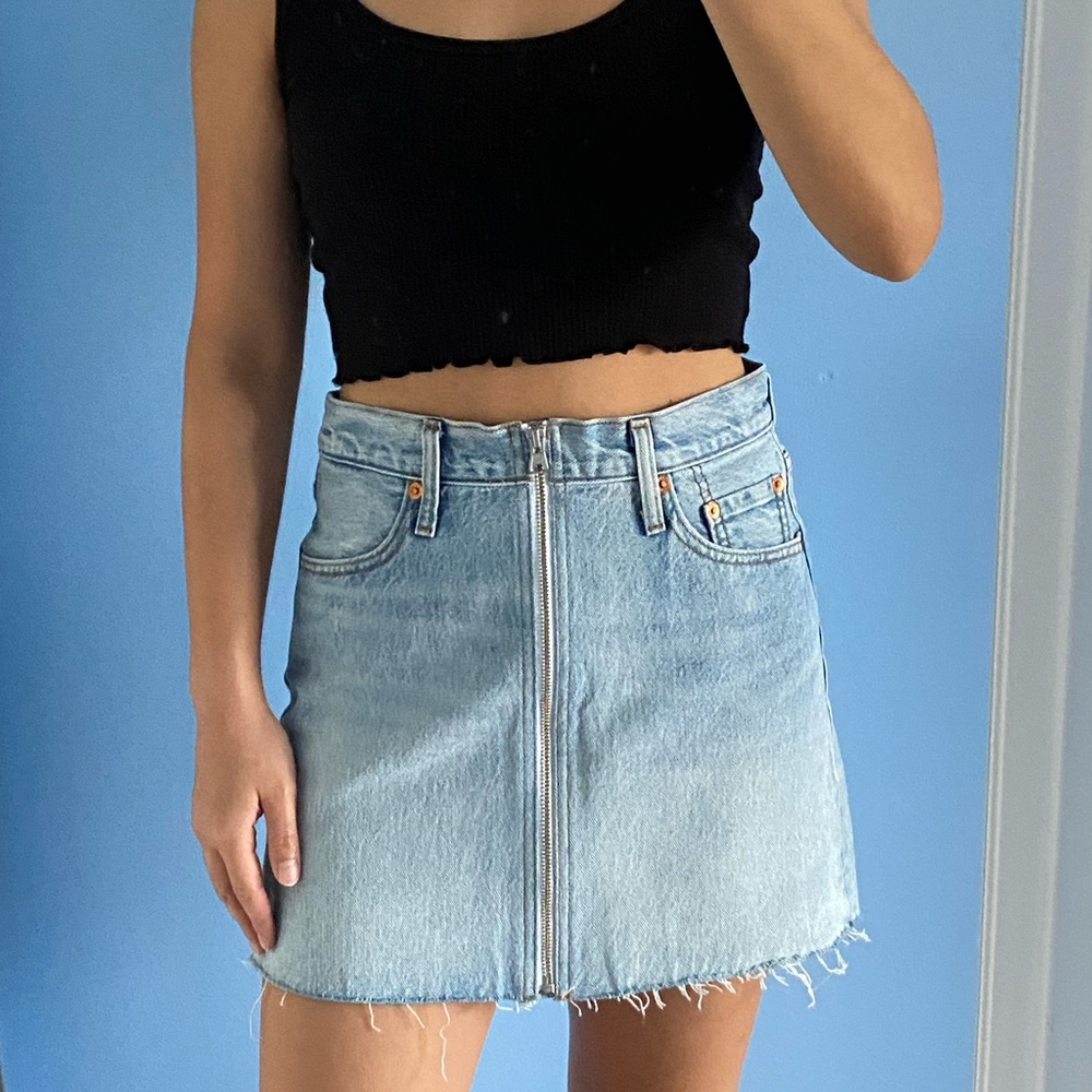 levi’s denim skirt
